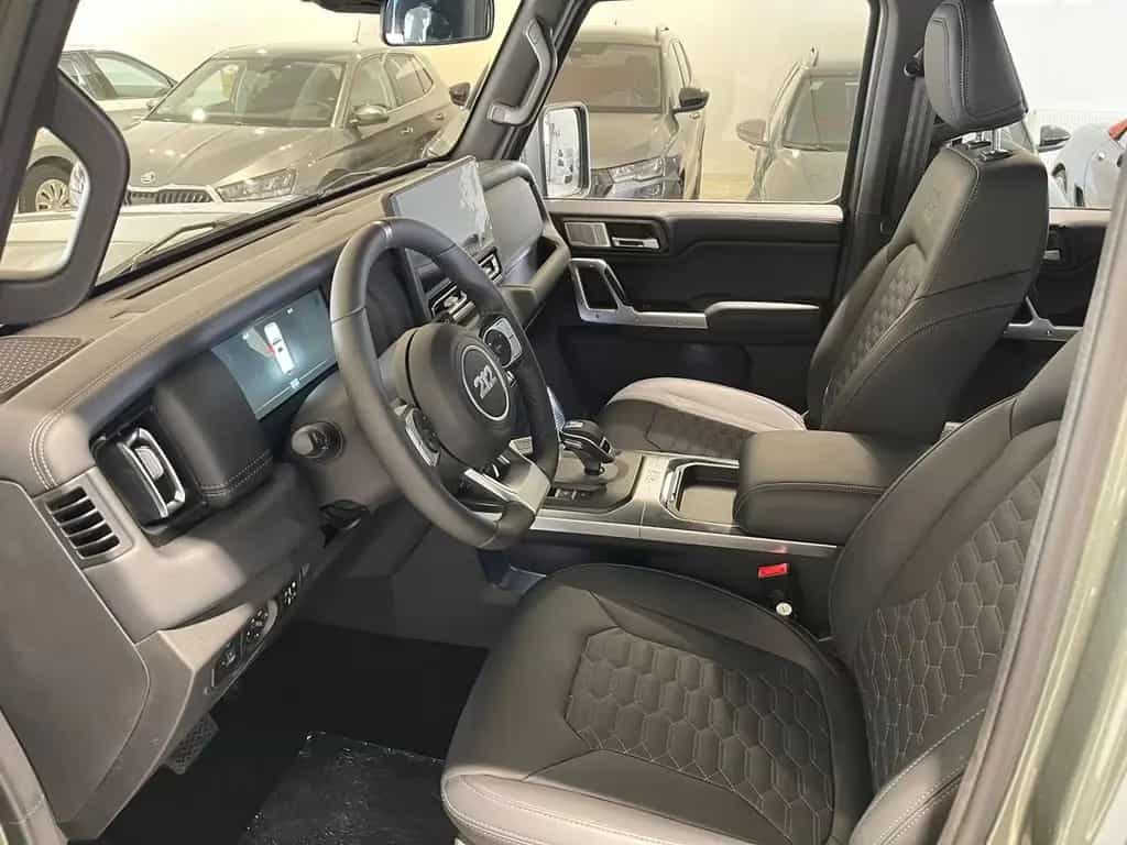 BAW 212 2.0 Diesel 4x4 AT null-photo-6
