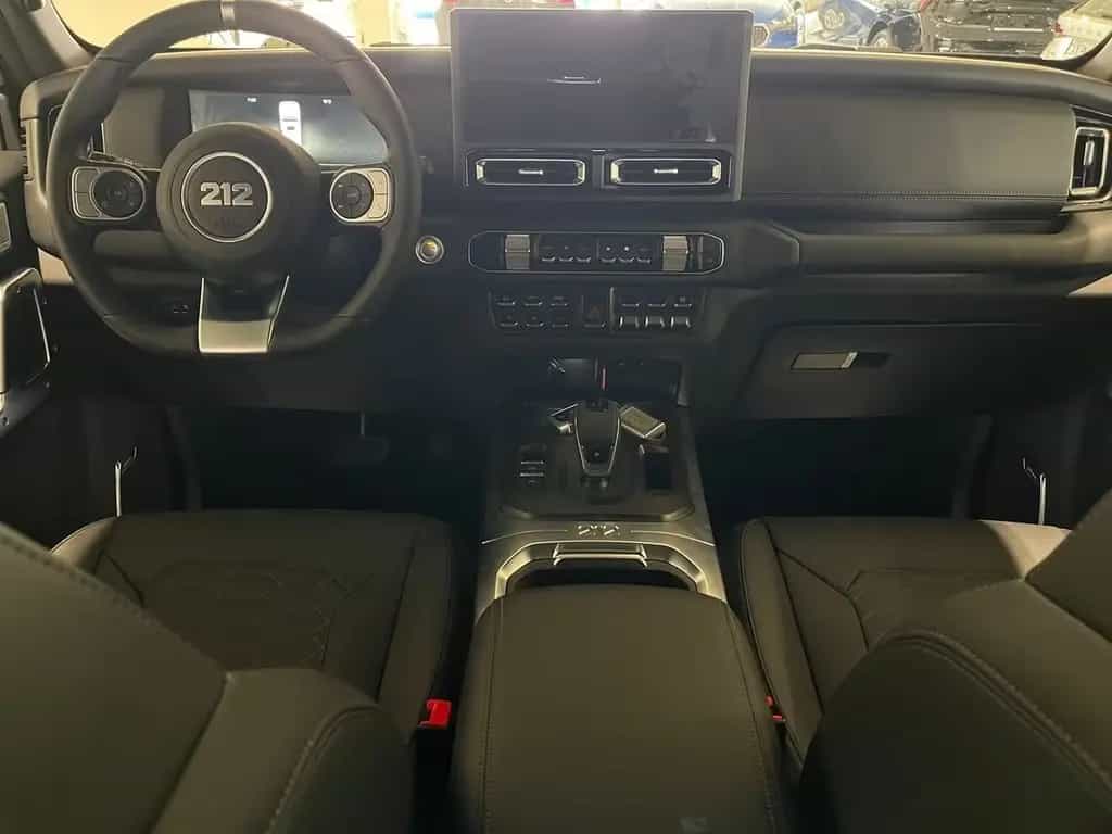 BAW 212 2.0 Diesel 4x4 AT null-photo-9