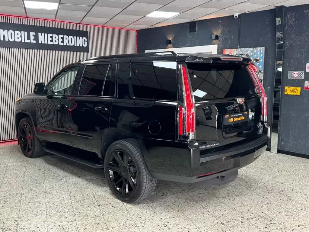 Cadillac Escalade 6.2 Platinum / HUD / 360° / 7Sitzer/LPG 07/2015-photo-10