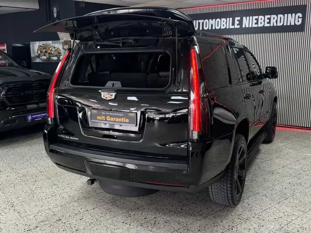 Cadillac Escalade 6.2 Platinum / HUD / 360° / 7Sitzer/LPG 07/2015-photo-11
