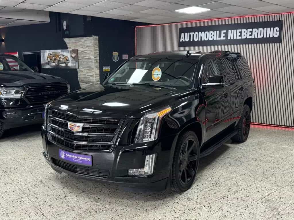 Cadillac Escalade 6.2 Platinum / HUD / 360° / 7Sitzer/LPG 07/2015-photo-2