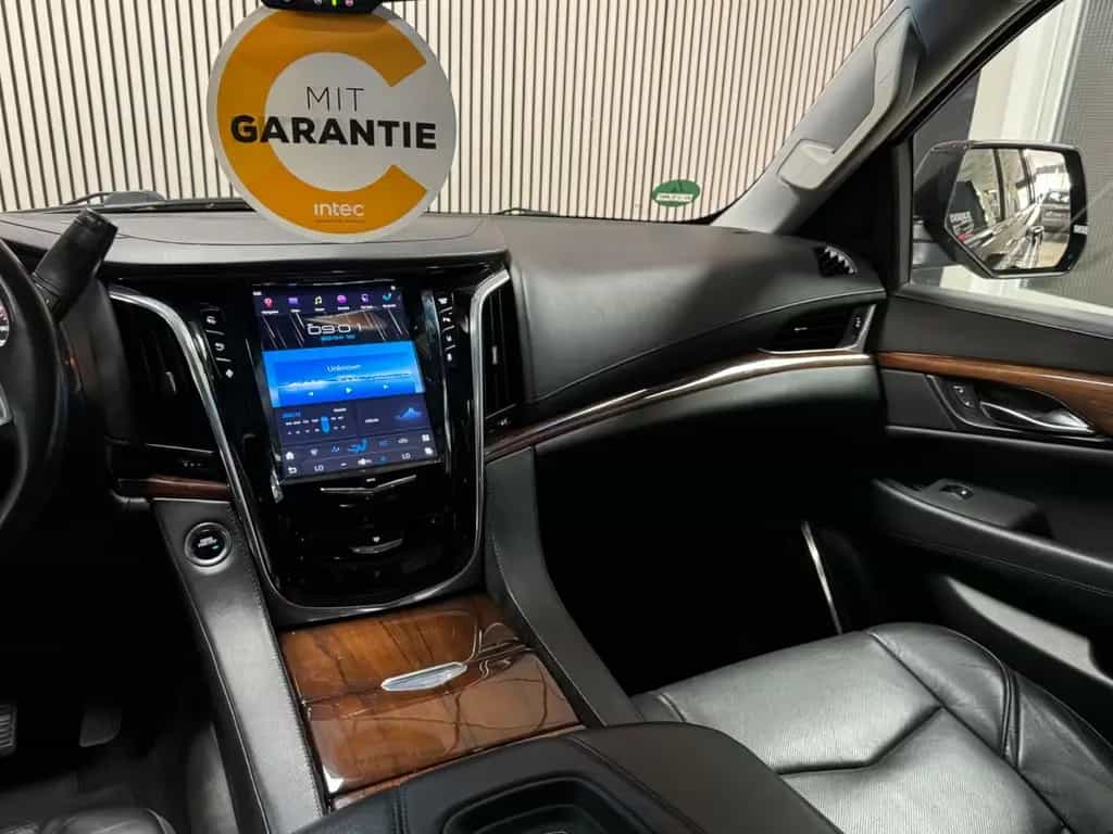 Cadillac Escalade 6.2 Platinum / HUD / 360° / 7Sitzer/LPG 07/2015-photo-26