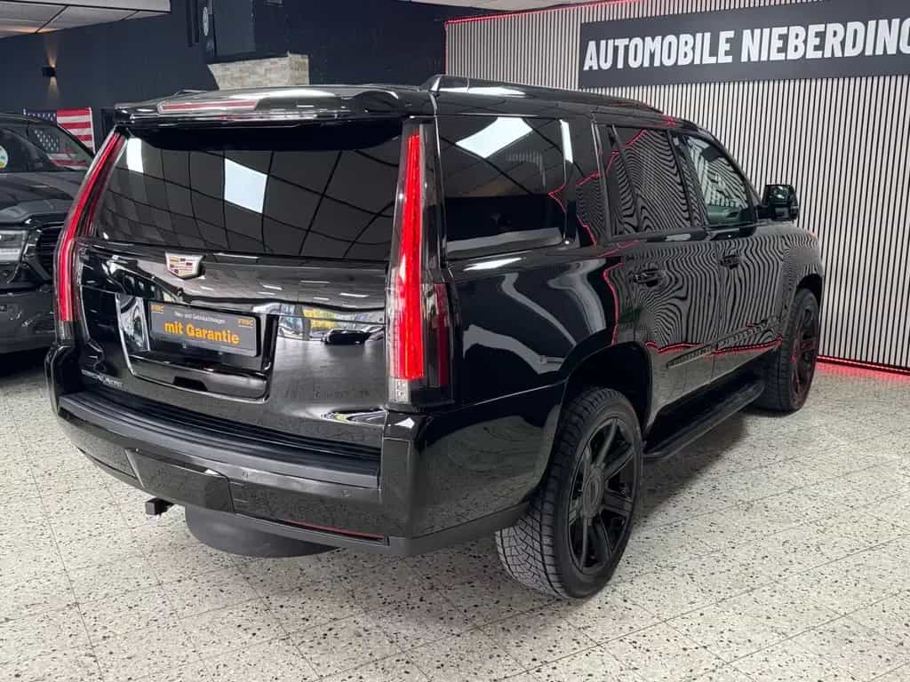 Cadillac Escalade 6.2 Platinum / HUD / 360° / 7Sitzer/LPG 07/2015-photo-9