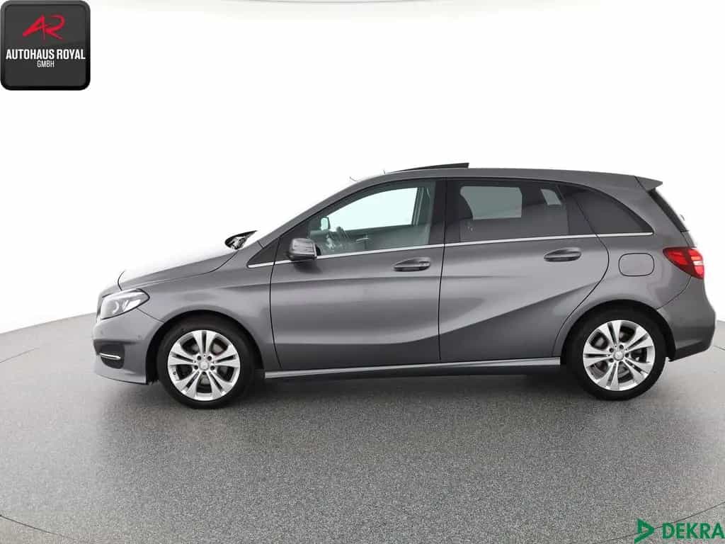 Mercedes-Benz B-Class 220 d URBAN PANO,AKT.PARKASSIST,KAMERA,AHK,LED 06/2018-photo-1
