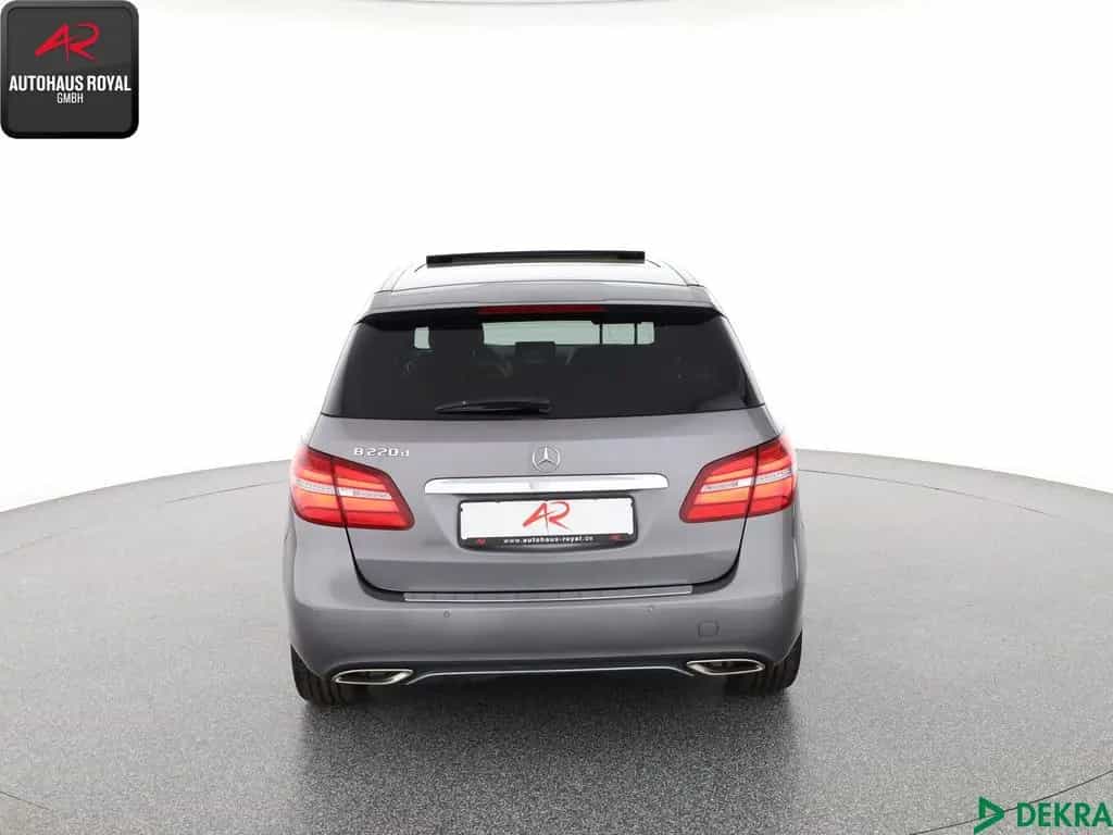 Mercedes-Benz B-Class 220 d URBAN PANO,AKT.PARKASSIST,KAMERA,AHK,LED 06/2018-photo-3
