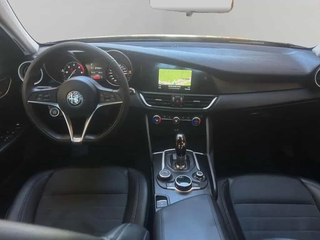 Alfa Romeo Giulia ROMEO - Giulia - 2.2 Turbodiesel 150 CV AT8 12/2017-photo-10