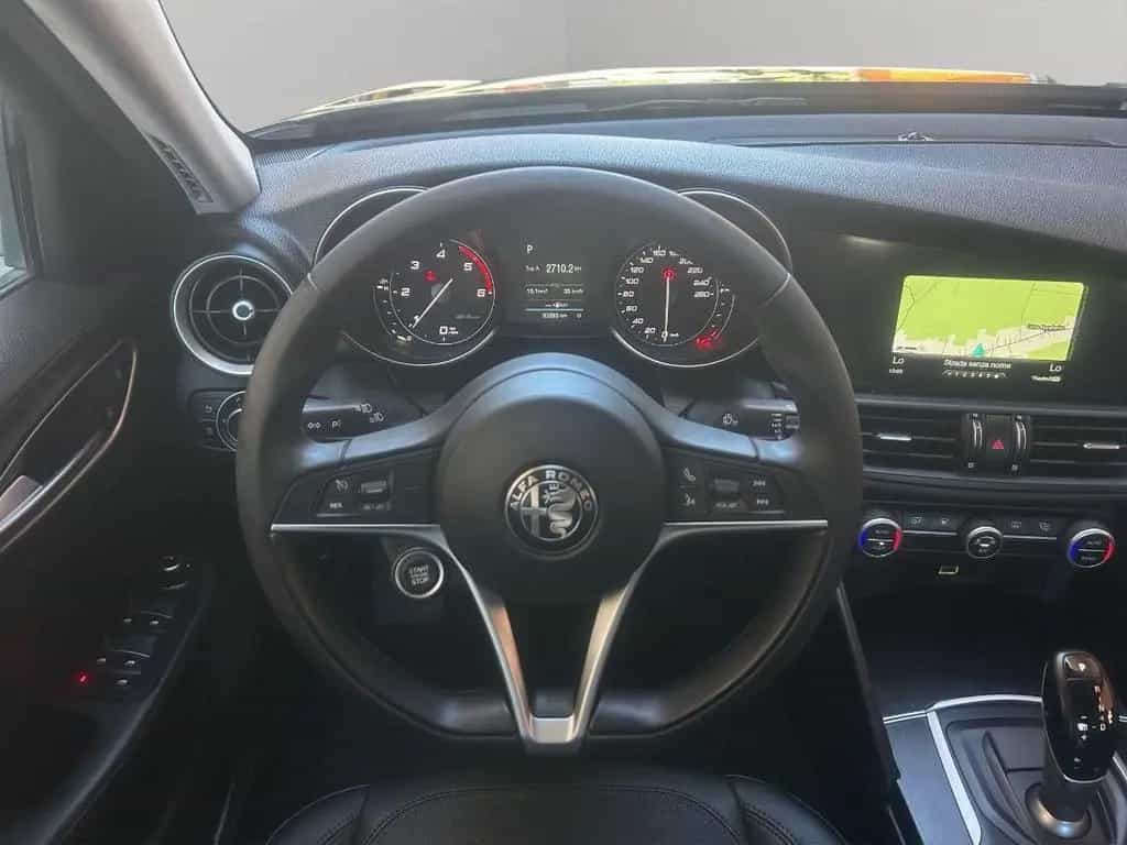 Alfa Romeo Giulia ROMEO - Giulia - 2.2 Turbodiesel 150 CV AT8 12/2017-photo-13