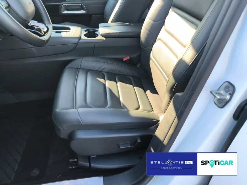 Citroën C5 Aircross Shine PT 130 EAT8 Pano SHZ eHeckkl 03/2023-photo-8