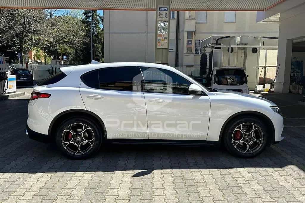 Alfa Romeo Stelvio ROMEO Stelvio 2.2 Turbodiesel 150 CV AT8 RW 06/2018-photo-3