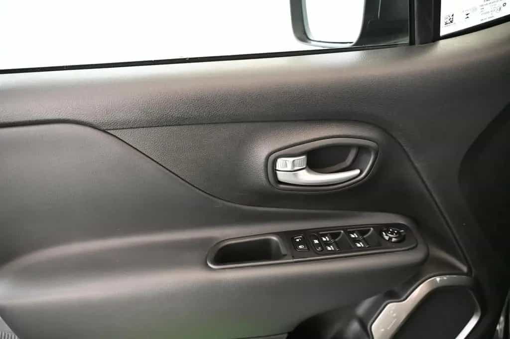 Jeep Renegade 1.5 e-Hybrid DTC-7 Summit-Pack LED/ACC/ 02/2025-photo-30