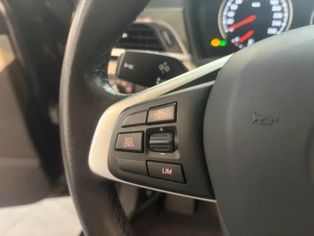 BMW X1 sDrive20i A HUD Navi Leder LED El. Heckklappe 09/2018-photo-16