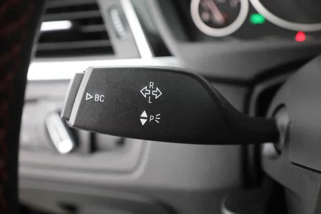 BMW 3 Series 318i Touring SportLine LED Navi Sitzheizung AHK 03/2018-photo-18