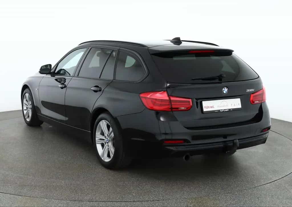 BMW 3 Series 318i Touring SportLine LED Navi Sitzheizung AHK 03/2018-photo-2