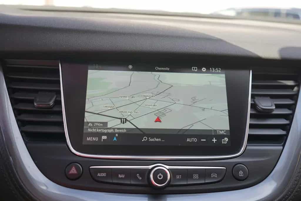 Opel Grandland 1.2 Ultimate LED Kamera AHK Navi DAB 03/2021-photo-11