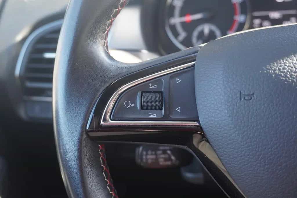 Skoda Fabia Combi 1.0 Edidition 100 Klimaaut. DAB PDC 06/2019-photo-24