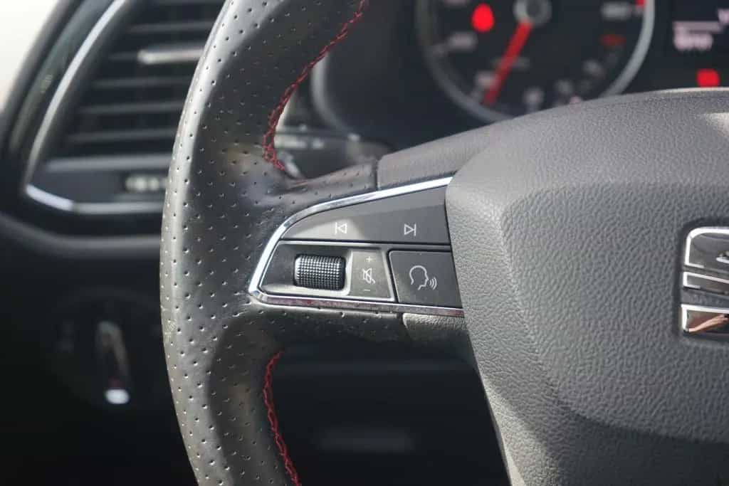 Seat Leon ST 1.4 TSI FR LED Kamera Tempomat PDC USB 08/2018-photo-17