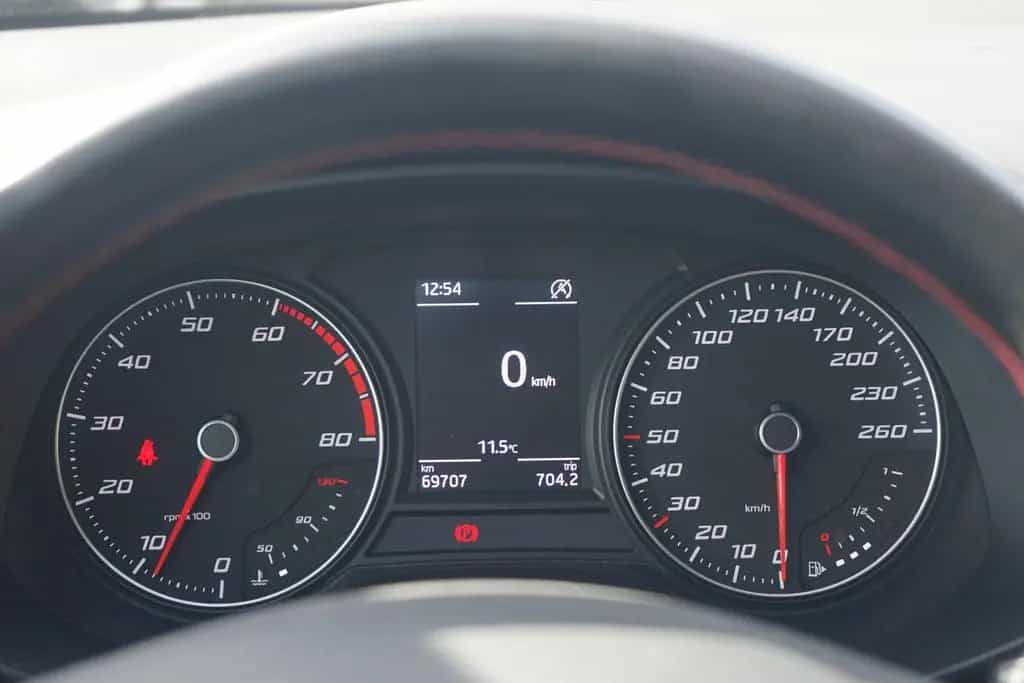 Seat Leon ST 1.4 TSI FR LED Kamera Tempomat PDC USB 08/2018-photo-19