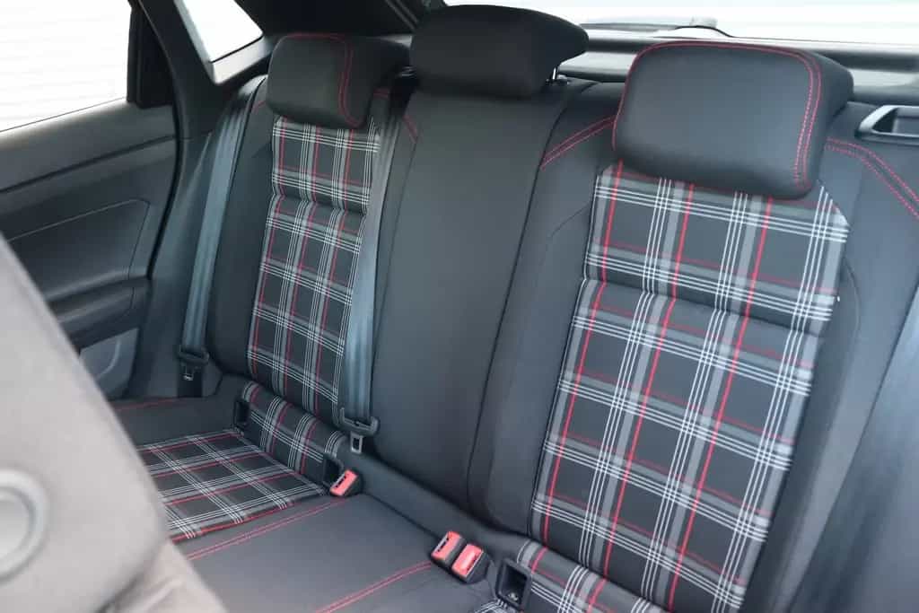 Volkswagen Polo 2.0 TSI DSG GTI Klima Navi PDC SHZ Tempomat 08/2018-photo-19
