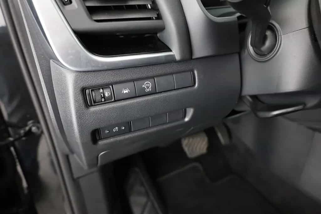 Nissan Qashqai N-Connecta 1.3 Dig-T Aut. LED ACC Navi 3 09/2024-photo-19