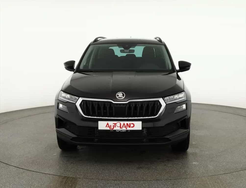 Skoda Karoq 1.5 TSI DSG LED ACC Navi Kamera AHK 02/2026-photo-36