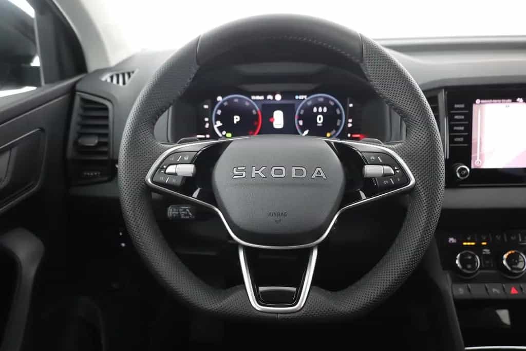 Skoda Karoq 1.5 TSI DSG LED ACC Navi Kamera AHK 02/2026-photo-42