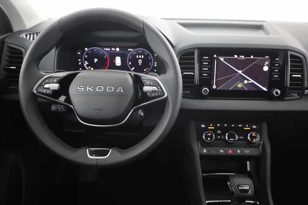 Skoda Karoq 1.5 TSI DSG LED ACC Navi Kamera AHK 02/2026-photo-9