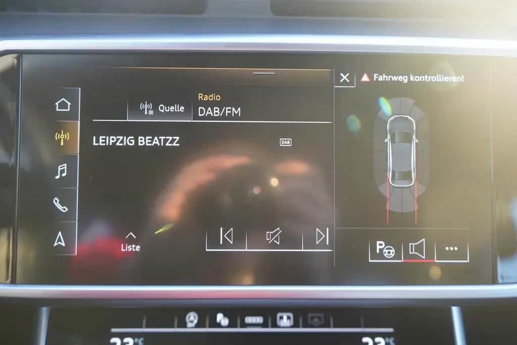 Audi A6 40 TDI quattro LED Navi Standheizung ACC DAB 03/2022-photo-14