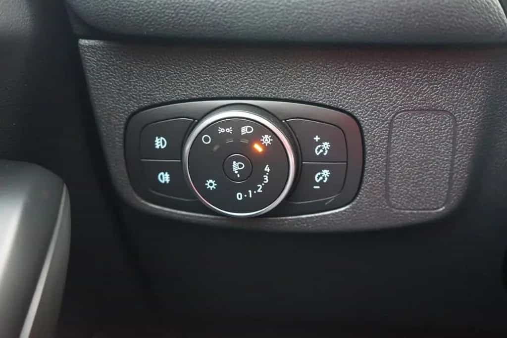 Ford Focus Turnier 1.5 EcoBoost LED Navi Kamera DAB 01/2021-photo-23