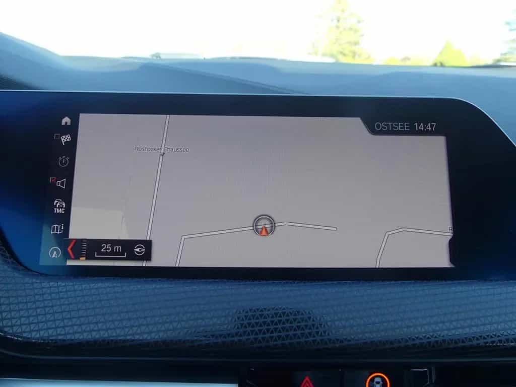 BMW 1 Series 118i LED Virtual Cockpit Sitzheizung Tempomat 12/2019-photo-12