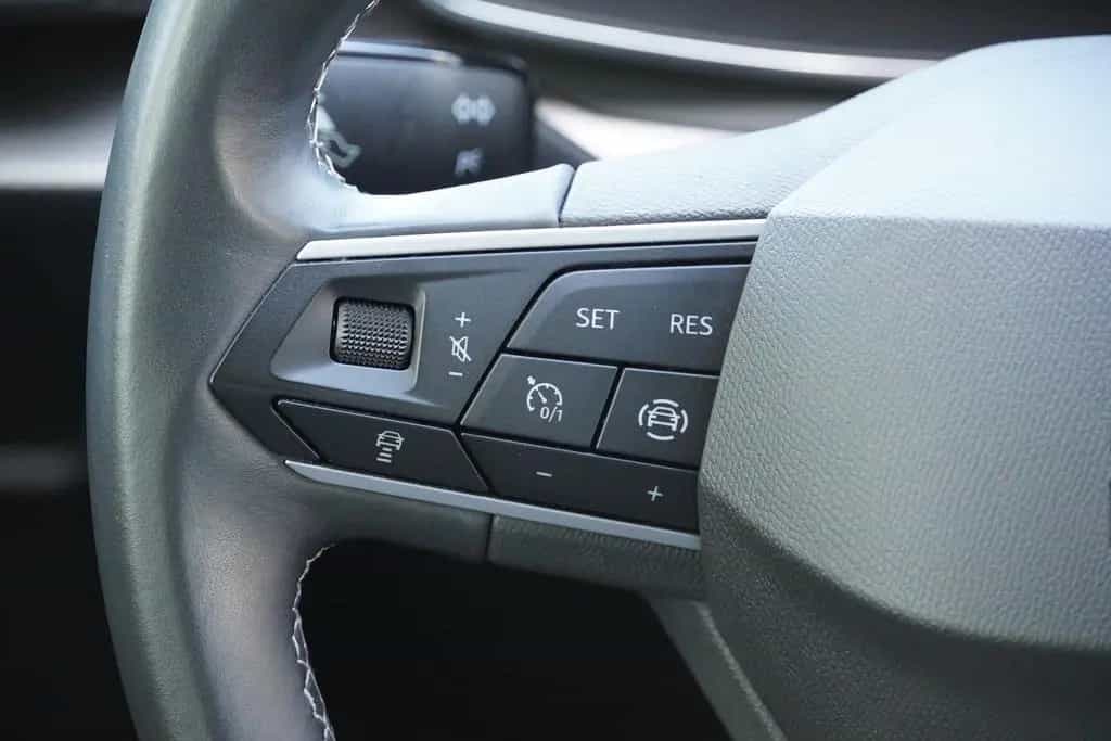 Seat Leon 1.5 TSI Style LED ACC AHK Navi Kamera 01/2021-photo-14