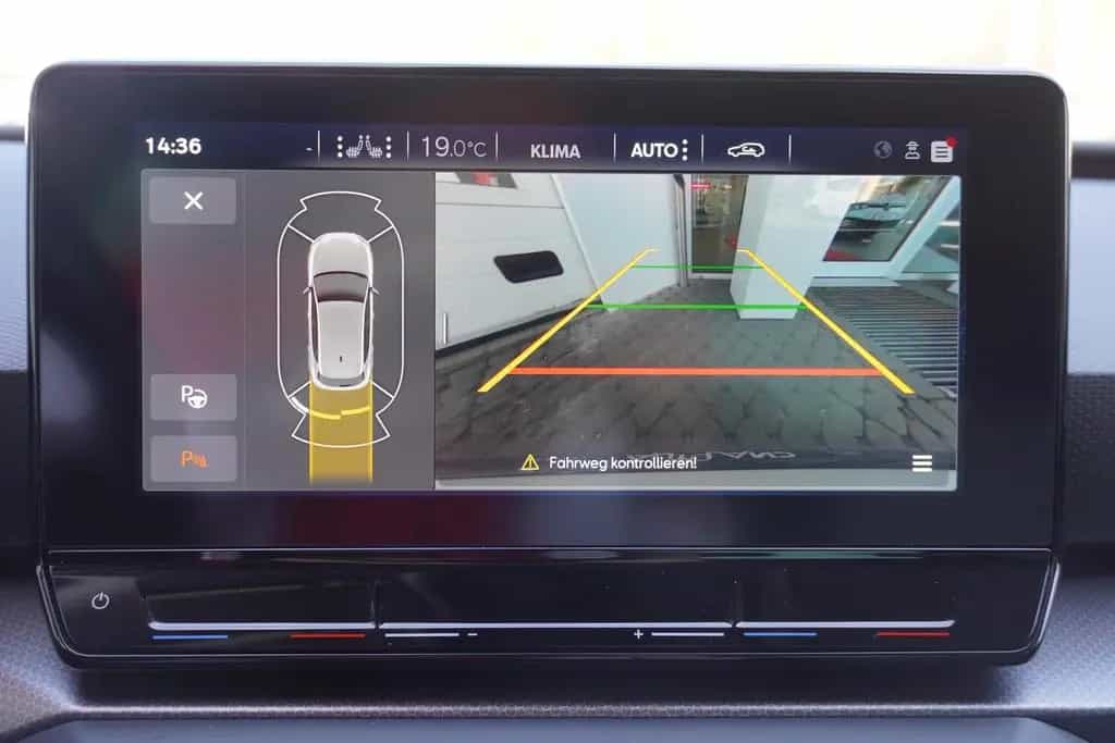 Seat Leon 1.5 TSI Style LED ACC AHK Navi Kamera 01/2021-photo-20