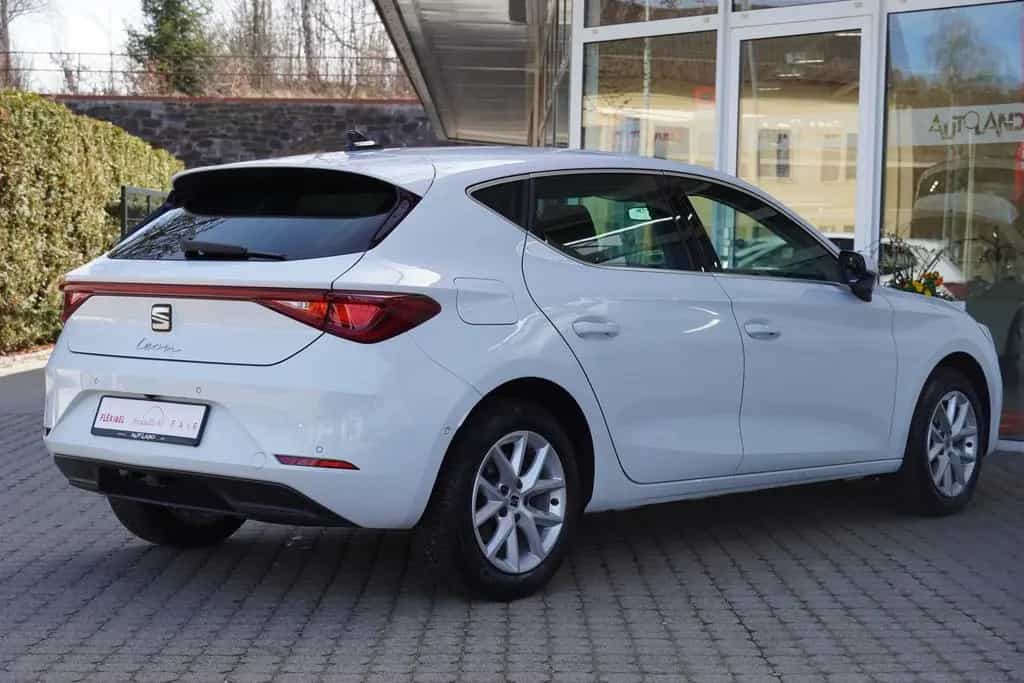 Seat Leon 1.5 TSI Style LED ACC AHK Navi Kamera 01/2021-photo-5