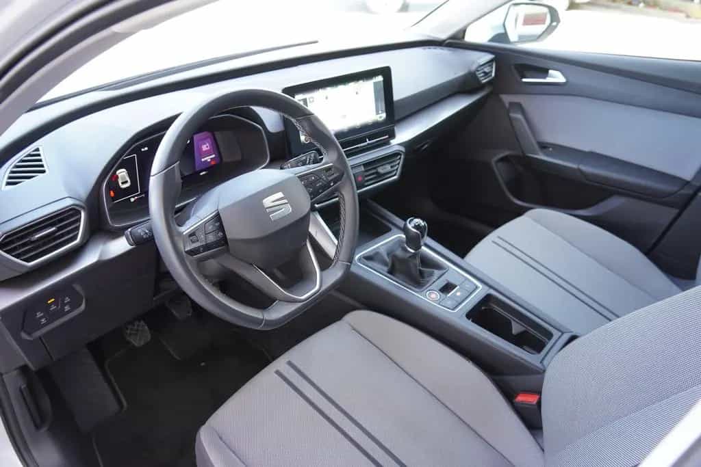 Seat Leon 1.5 TSI Style LED ACC AHK Navi Kamera 01/2021-photo-8