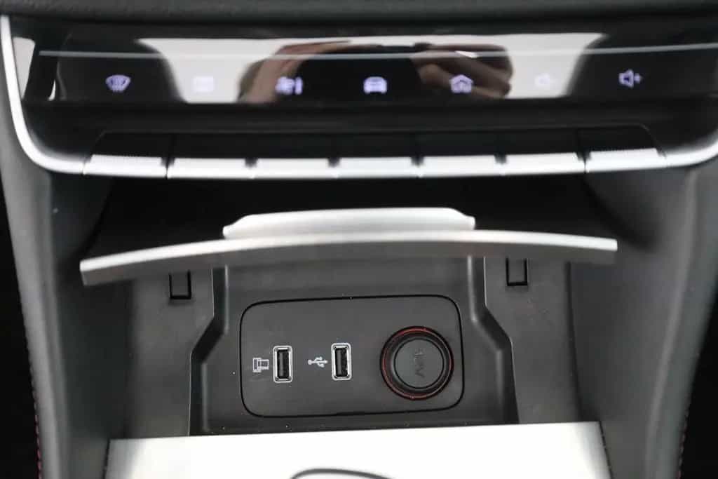 MG HS 1.5 T-GDI Luxury Aut. LED ACC Navi 360° Pano 12/2023-photo-12