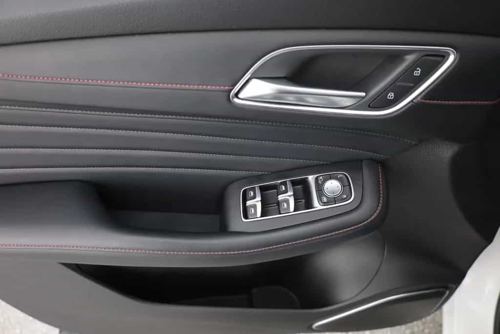 MG HS 1.5 T-GDI Luxury Aut. LED ACC Navi 360° Pano 12/2023-photo-18