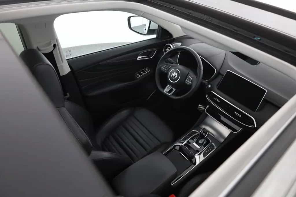 MG HS 1.5 T-GDI Luxury Aut. LED ACC Navi 360° Pano 12/2023-photo-25