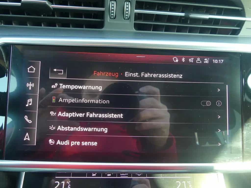 Audi A6 Avant 40 2.0 TDI LED Navi ACC Sitzheizung PDC 10/2019-photo-18