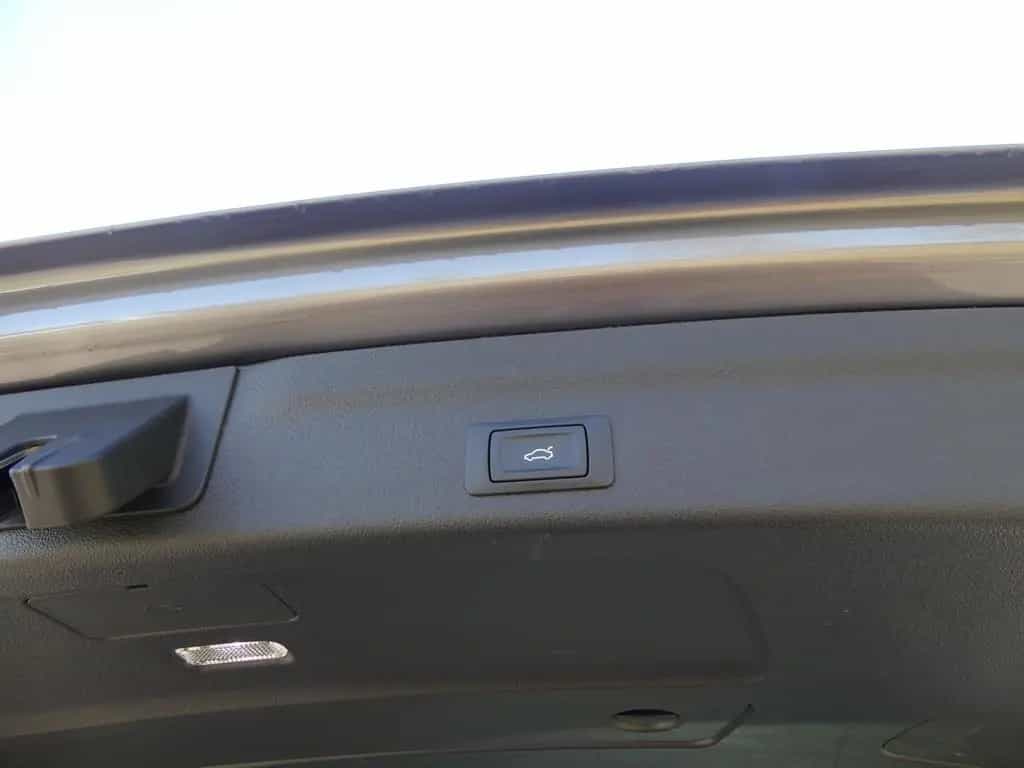 Audi A6 Avant 40 2.0 TDI LED Navi ACC Sitzheizung PDC 10/2019-photo-33