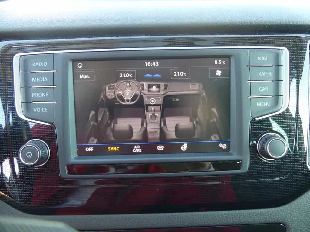 Volkswagen Golf Sportsvan 1.2 Sound ACC Navi Sitzheizung be 08/2017-photo-14
