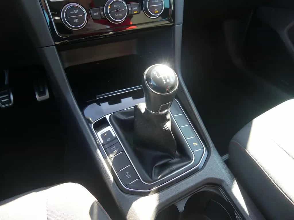 Volkswagen Golf Sportsvan 1.2 Sound ACC Navi Sitzheizung be 08/2017-photo-17