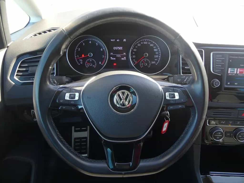 Volkswagen Golf Sportsvan 1.2 Sound ACC Navi Sitzheizung be 08/2017-photo-18