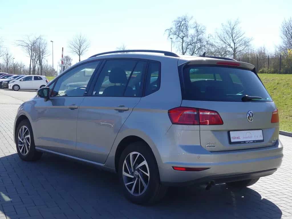 Volkswagen Golf Sportsvan 1.2 Sound ACC Navi Sitzheizung be 08/2017-photo-2