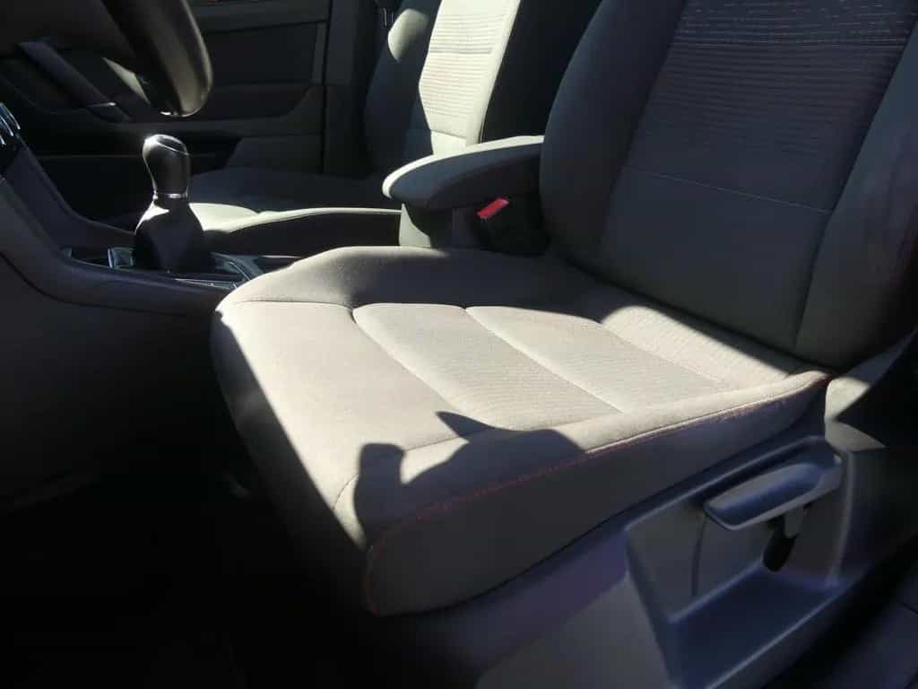 Volkswagen Golf Sportsvan 1.2 Sound ACC Navi Sitzheizung be 08/2017-photo-28