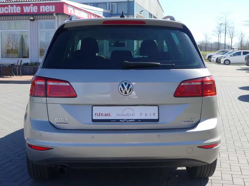 Volkswagen Golf Sportsvan 1.2 Sound ACC Navi Sitzheizung be 08/2017-photo-3