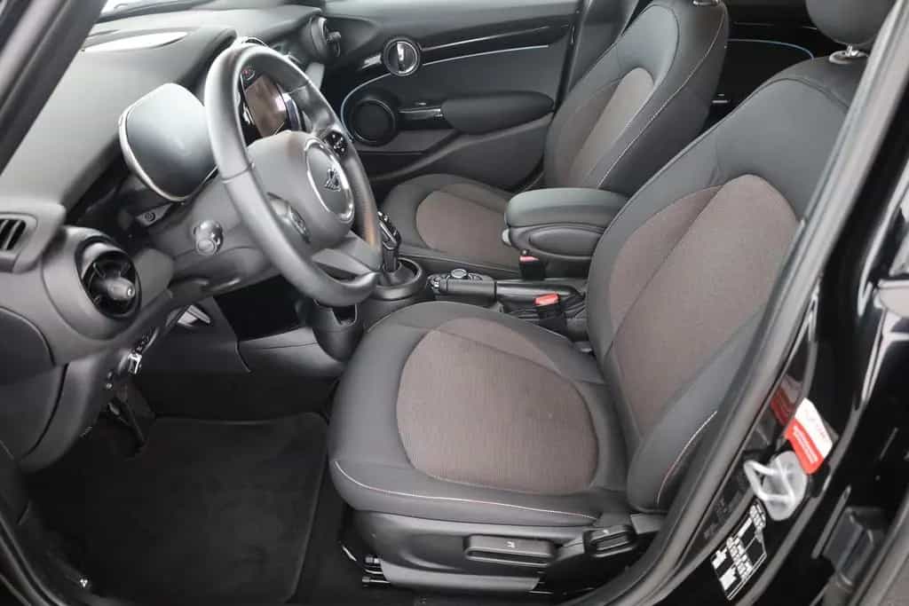 MINI Cooper 1.5 Classic Trim LED Navi Kamera Tempomat 10/2023-photo-23