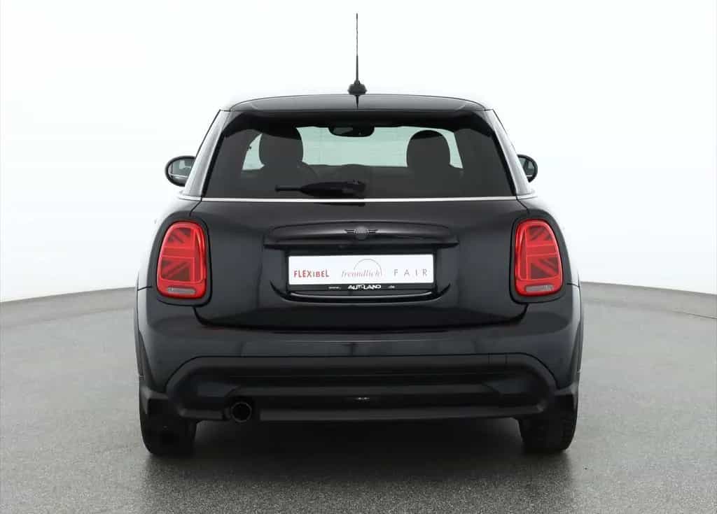 MINI Cooper 1.5 Classic Trim LED Navi Kamera Tempomat 10/2023-photo-3