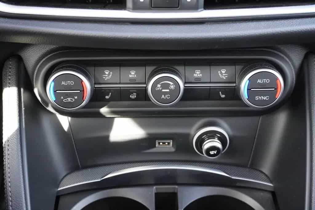 Alfa Romeo Stelvio 2.0 Veloce Q4 Bi-Xenon Navi Keyless PDC 07/2020-photo-15