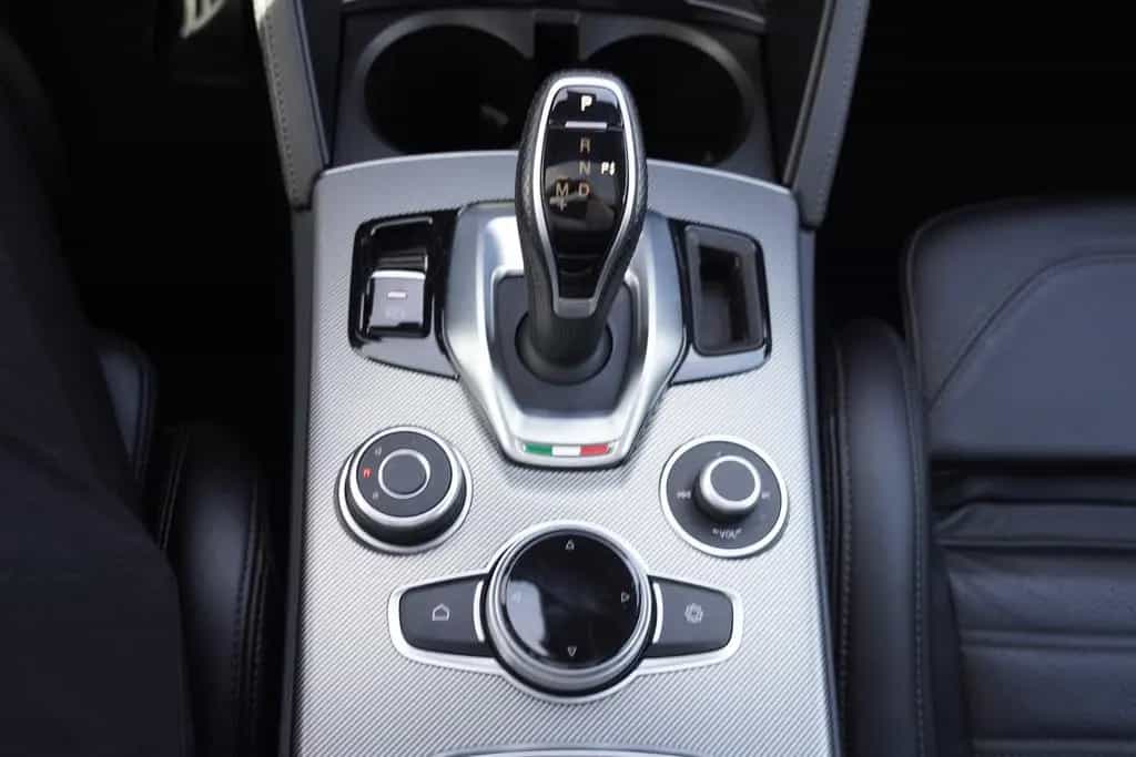 Alfa Romeo Stelvio 2.0 Veloce Q4 Bi-Xenon Navi Keyless PDC 07/2020-photo-17