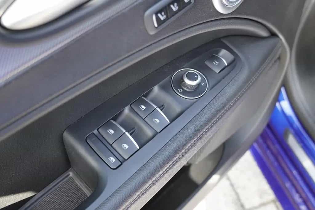 Alfa Romeo Stelvio 2.0 Veloce Q4 Bi-Xenon Navi Keyless PDC 07/2020-photo-29