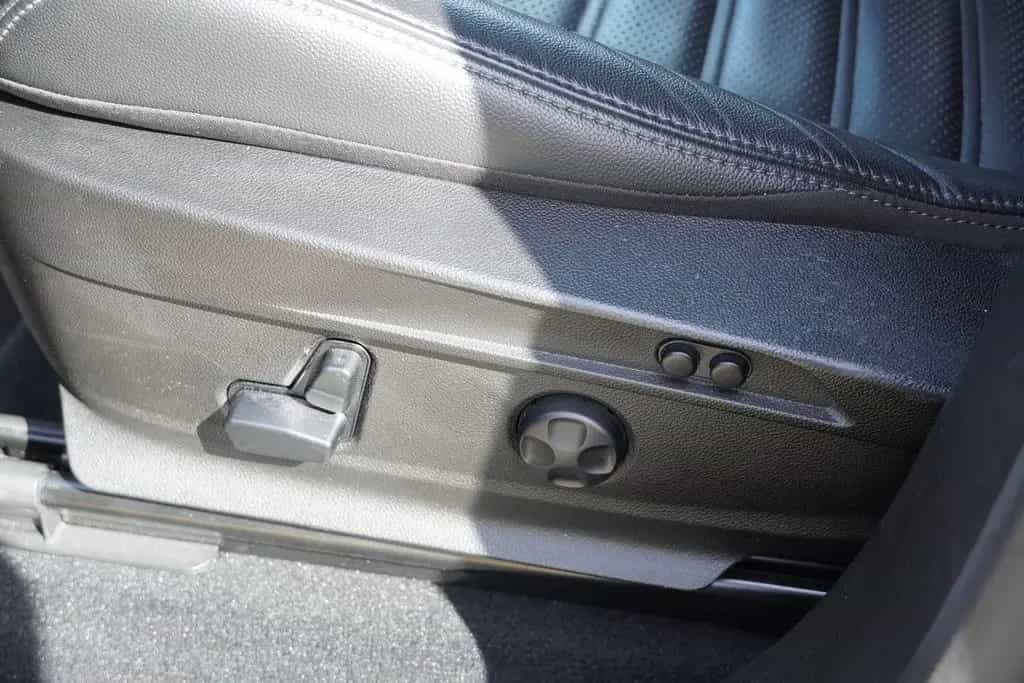 Alfa Romeo Stelvio 2.0 Veloce Q4 Bi-Xenon Navi Keyless PDC 07/2020-photo-32